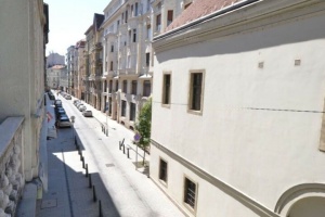 51 m2 gem in a quiet secluded street in Downtown 5th district!