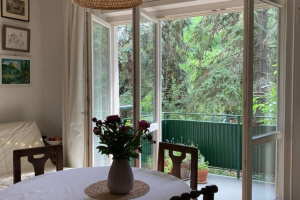 43 m2 renovated flat with an 8 m2 balcony in a charming street off Pasaréti út for a good price!