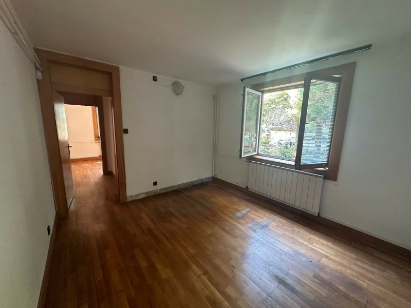 Renovation object on 95 m2 with 30 m2 terrace and 20 m2 in prime location of  district 2!