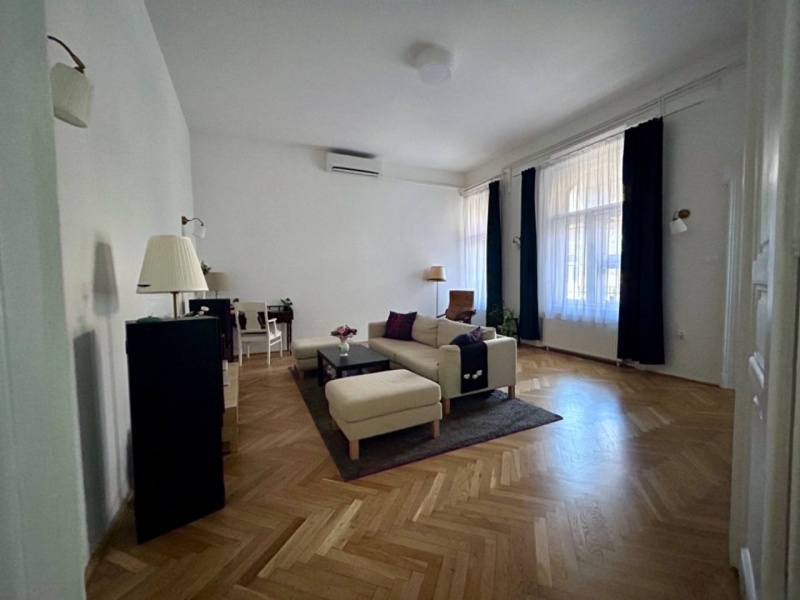 Airbnb ready, renovated down-town flat on 89 m2 on Szent István Boulevard!