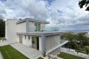 Brand new luxurious flat on 107 m2 with a 149 m2 terrace with panoramic views in the 12th district!