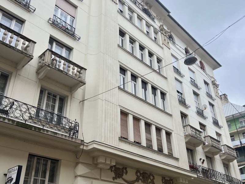 An upcoming flat on 85 m2 in the 5th district and in a quiet street close to West End