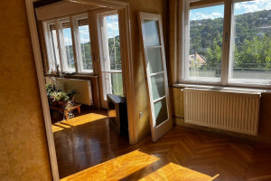 Low cost, 2nd floor renovation object on 62 m2 flat on top of Kissvábhegy, 12th district!