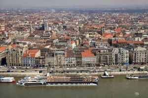 112 m2 renovated flat with a Danube view!