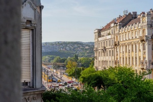 Huge, 229 m2 luxury renovated flat at the foot of Margithíd in the 5th district!